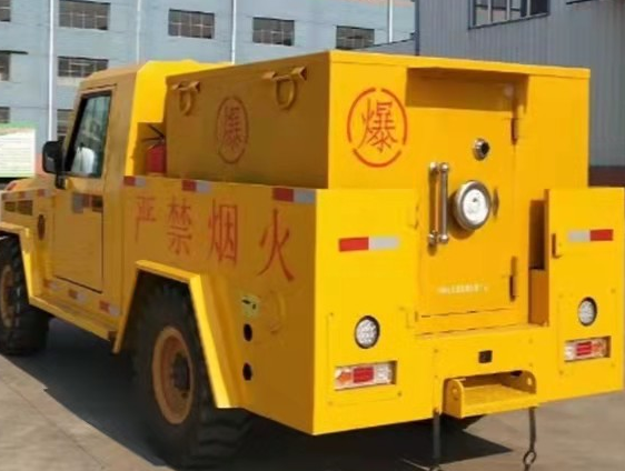 启东凯龙爆破器材运输车：保障爆破任务的安全运行